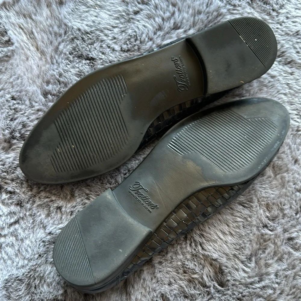 Trotters Liz navy blue weave leather slip-on loafers 7M